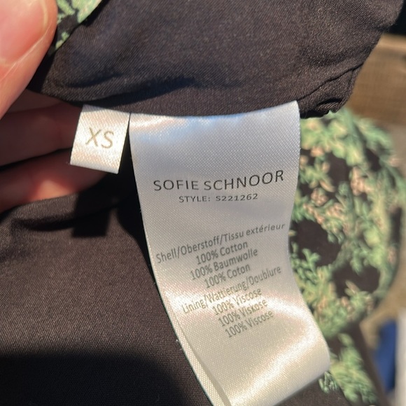 Sofie Schnoor Floral Balloon Sleeve Blouse Green/Navy - Picture 12 of 13